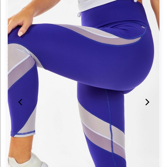 ❌ SOLD ❌ -Fabletics High-Waisted Mesh PowerHold® - Picture 4 of 7